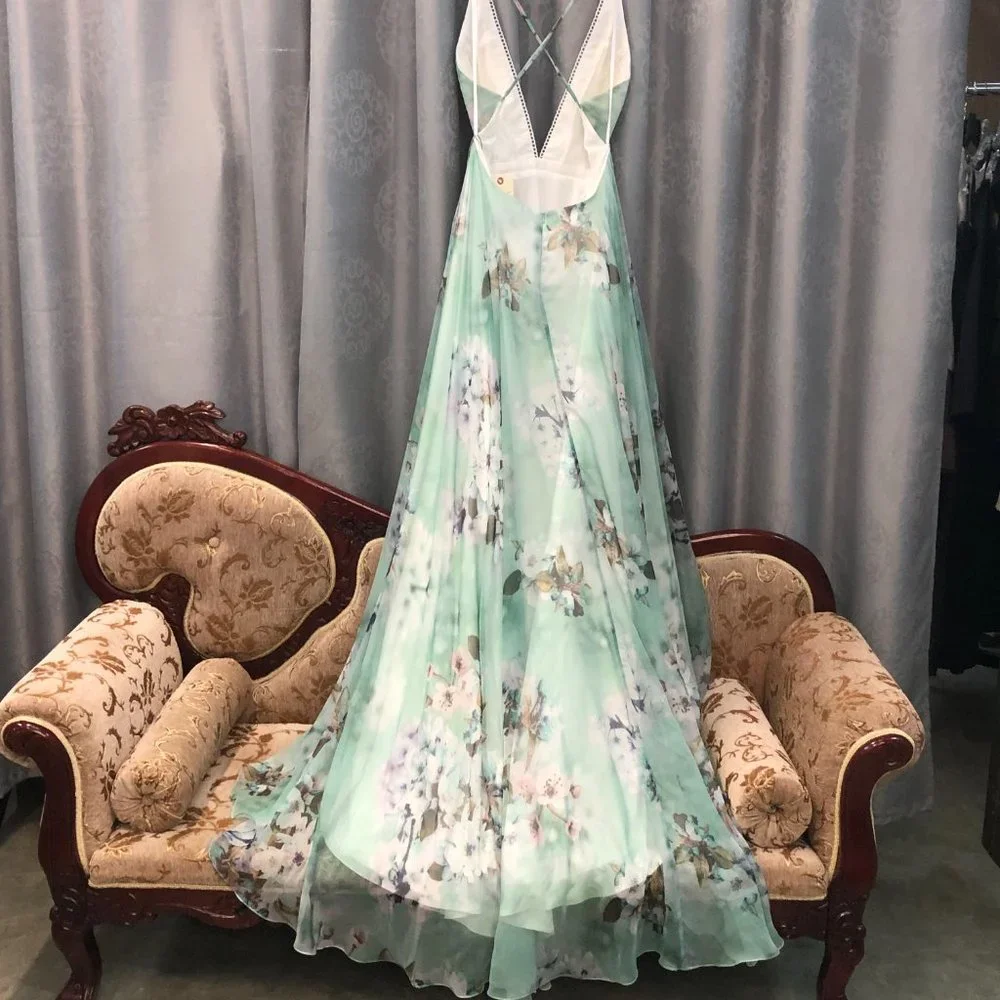 Alyce Sleek Sexy Prom Dress, BACKLESS Size 14, Aline Leg Slit Bridesmaid Formal - Picture 10 of 15